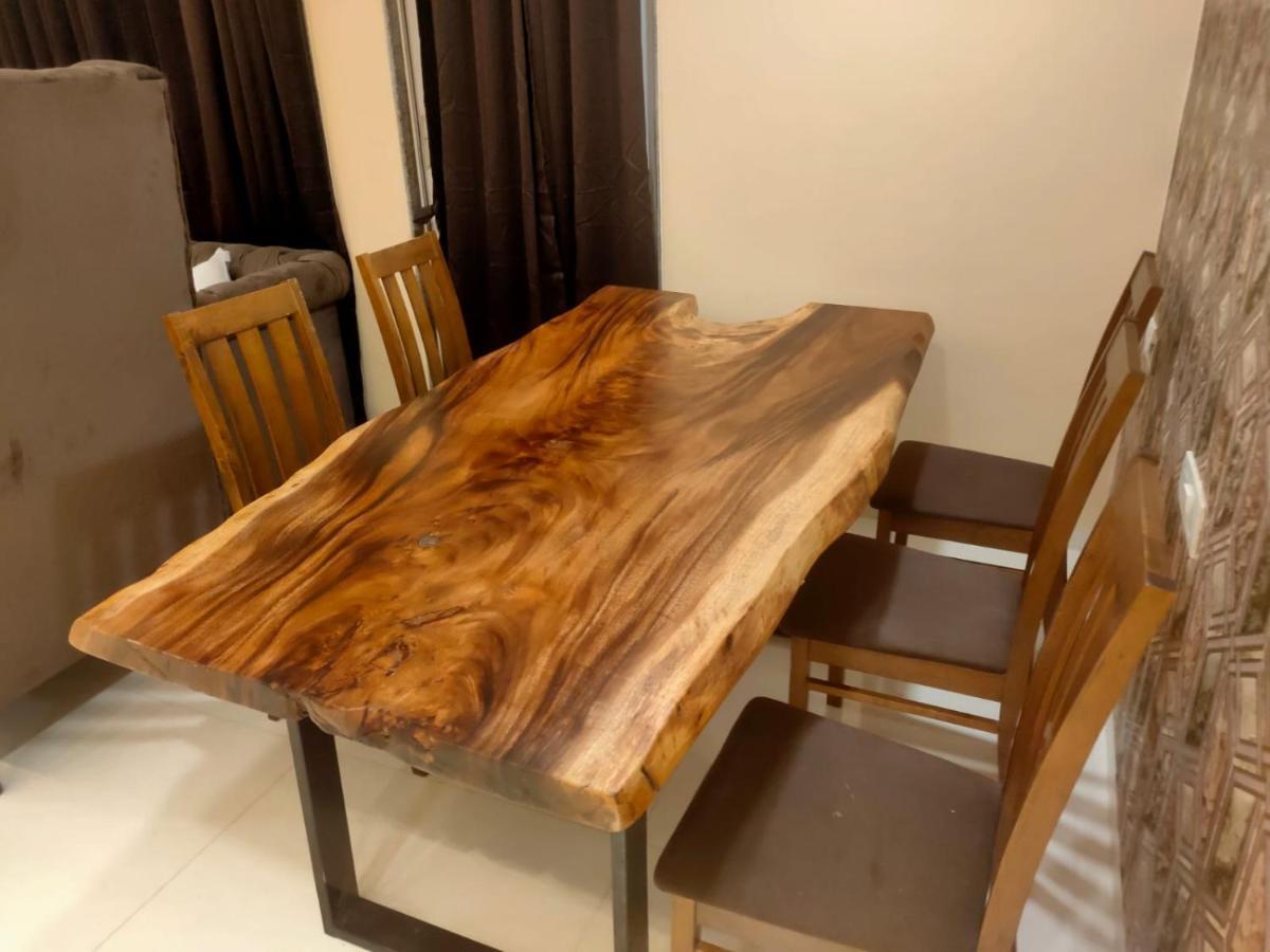 Osi Apartments Bandra West Bombay Eksteriør billede